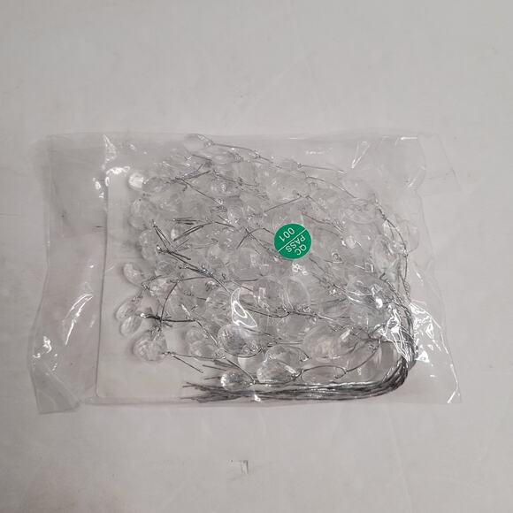 Decorative hair accessory or embellishment. - Picture 1 of 6